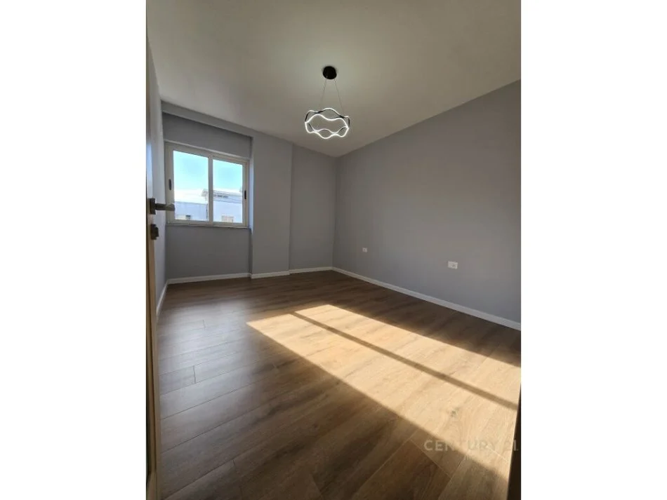 Tirane, shitet apartament 2+1 Kati 8, 99 m² 108.000 € 