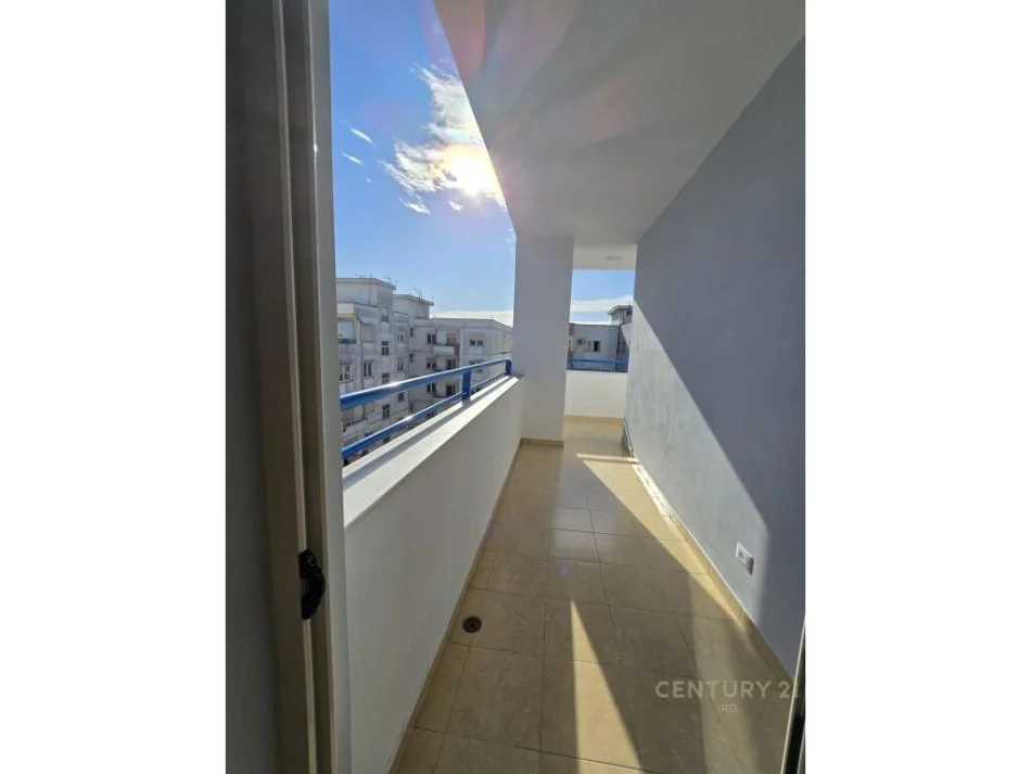 Tirane, shitet apartament 2+1 Kati 8, 99 m² 108.000 € 