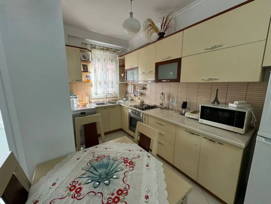 Tirane, shes apartament 2+1 Kati 1, 100 m² 152.000 € 