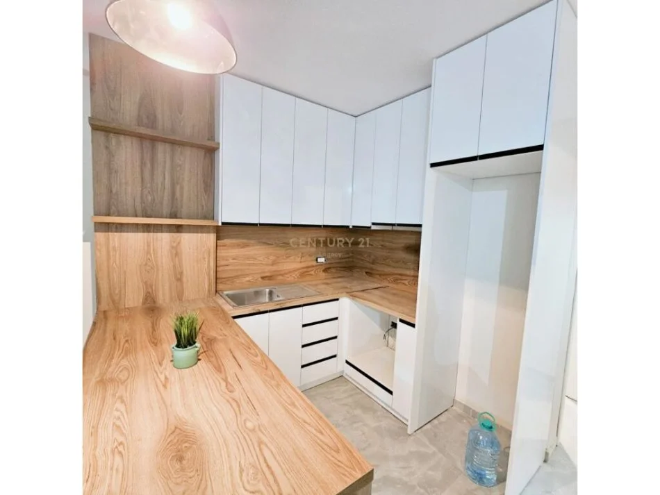 Tirane, shitet apartament 2+1 , 66 m² 84.000 € 