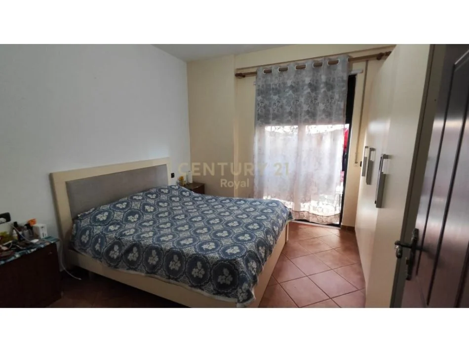 Tirane, jepet me qera apartament 1+1 Kati 2, 60 m² 330 € (rruga e dajtit fresk)