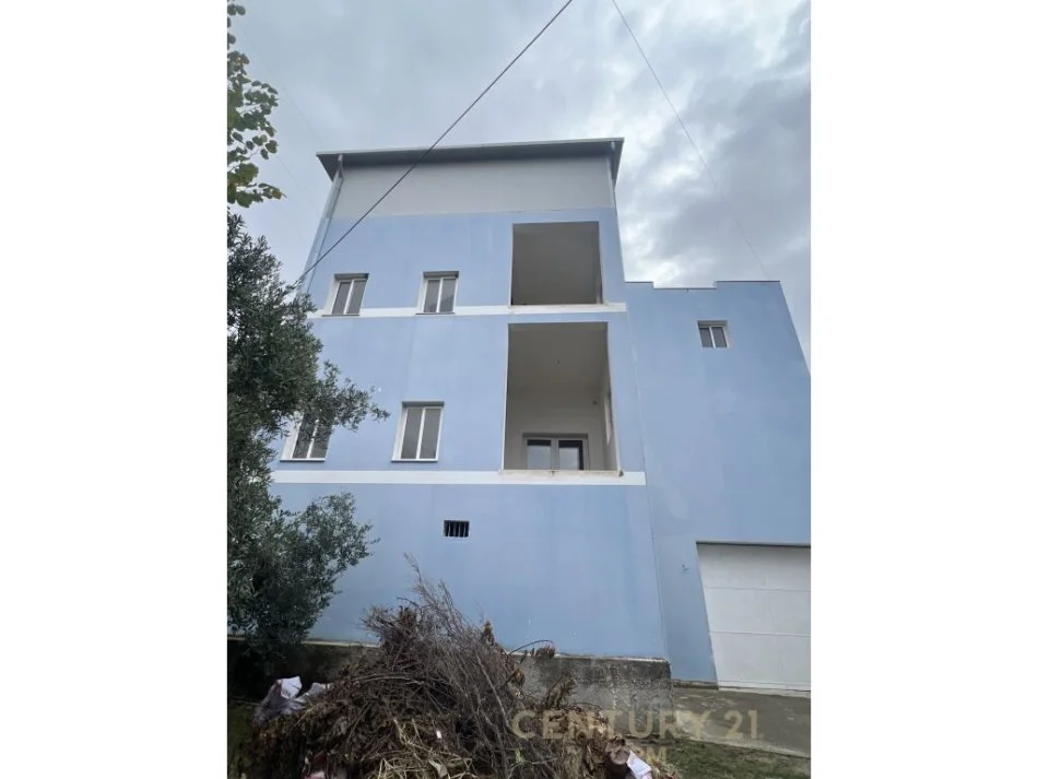 Tirane, shitet ambjent biznesi Kati 3, 600 m² 480.000 € (Tirana, Albania)