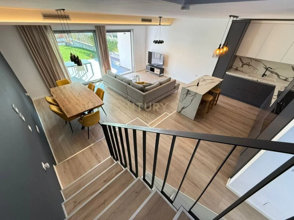 Tirane, jepet me qera Vile 2+1 Kati 1, 260 m² 1.290 € (Mullet Tirana, Albania)