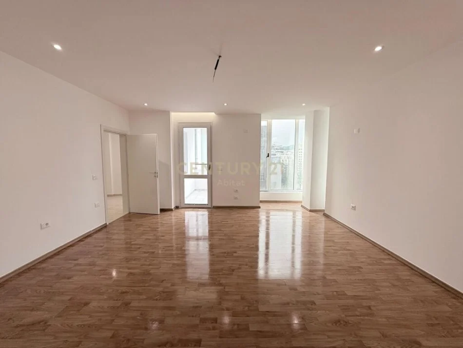 Shqiperi, shitet apartament 2+1 Kati 6, 190 m² 450.000 € (Rruga e Elbasanit,Tirana)
