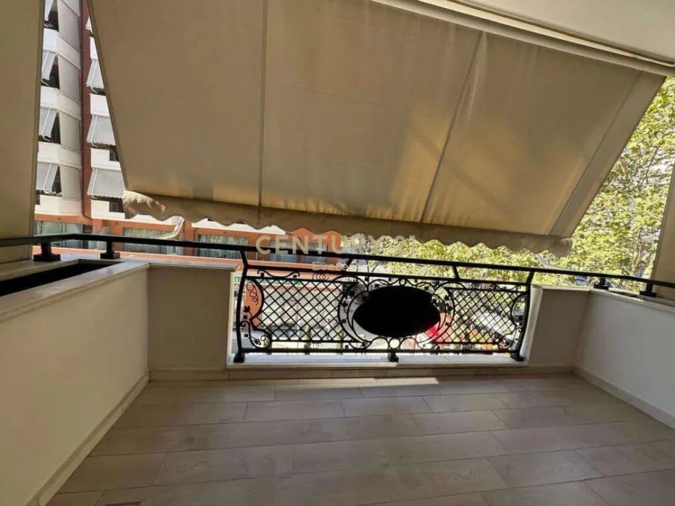 Tirane, shitet apartament 2+1 , (kompleksi Delijorgji)