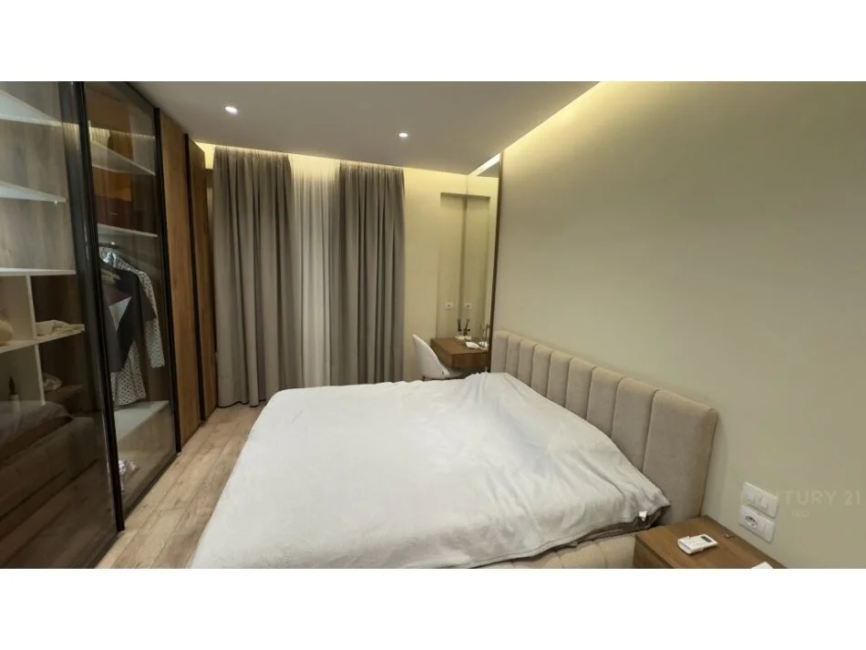 Tirane, jepet me qera apartament 2+1 Kati 1, 105 m² 1.300 € (Kompleksi Fz Construction, Liqeni i Thatë)