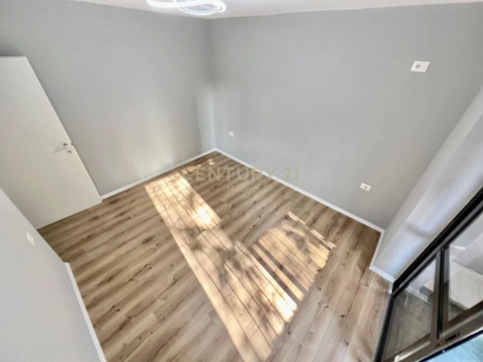 Tirane, shitet apartament 2+1 , 75 m² 179.000 € 