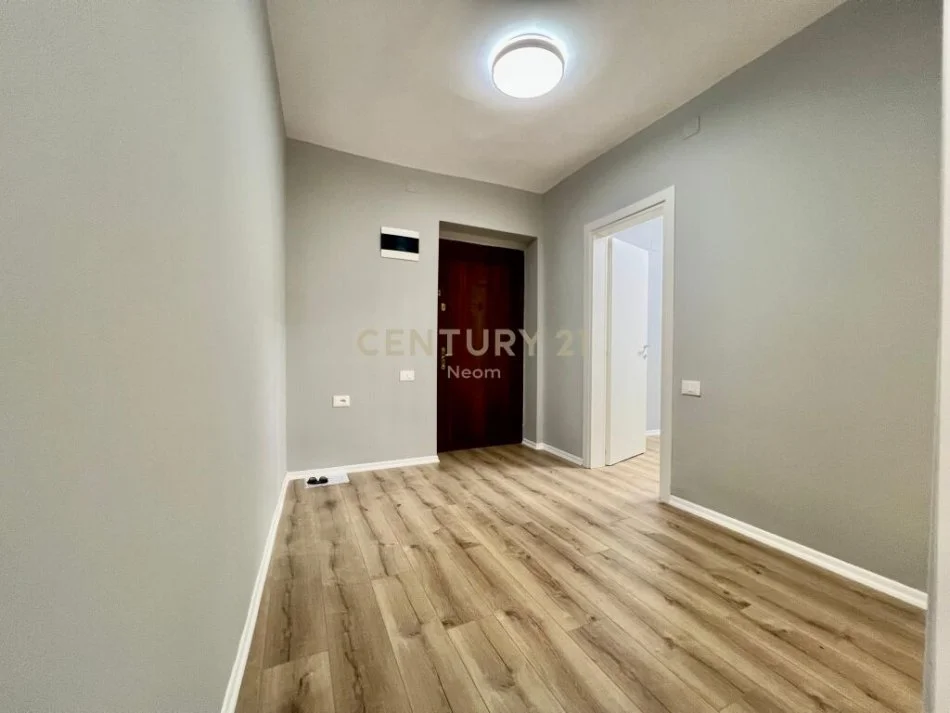 Tirane, shitet apartament 2+1 , 75 m² 179.000 € 