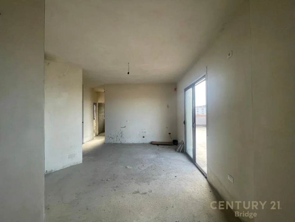 Vlore, shitet apartament+verande | Penthouse 2+1 Kati 10, 213 m² 