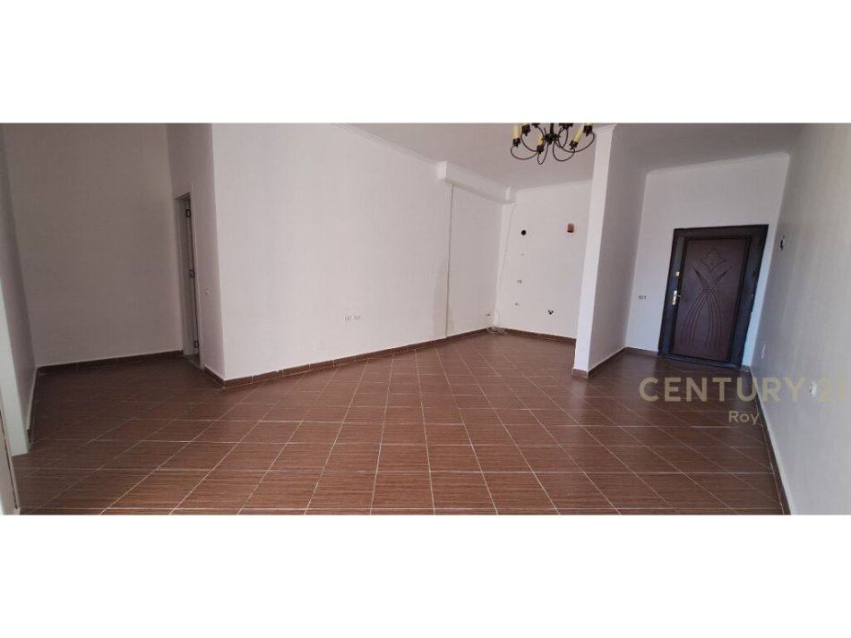 Durres, shitet apartament 1+1 Kati 8, 85 m² 102.000 € (plazh hekurudha)