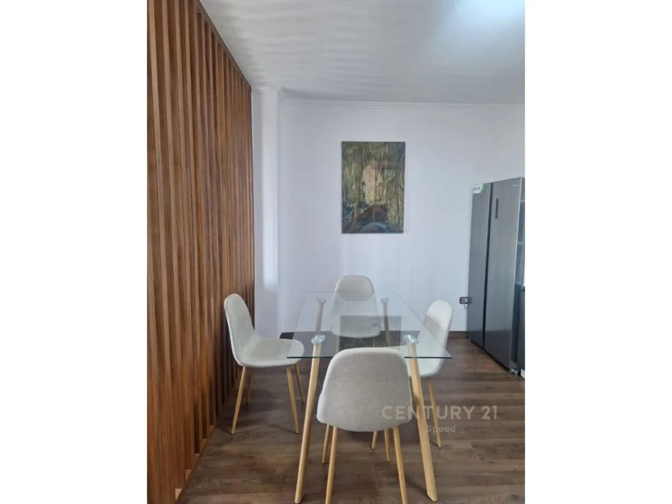 Tirane, shitet 2+1+Ballkon Kati 5, 120 m² 175.000 € (don bosko)