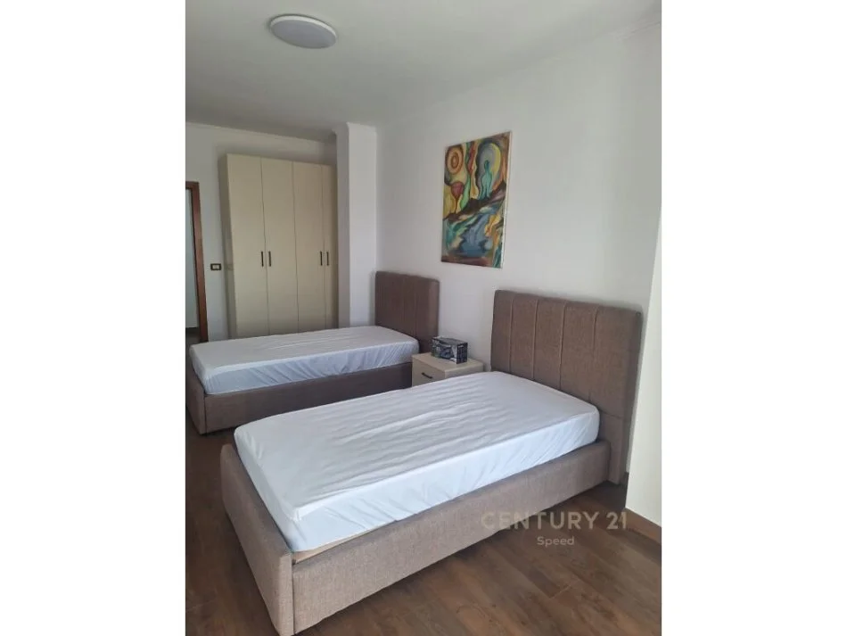 Tirane, shitet 2+1+Ballkon Kati 5, 120 m² 175.000 € (don bosko)