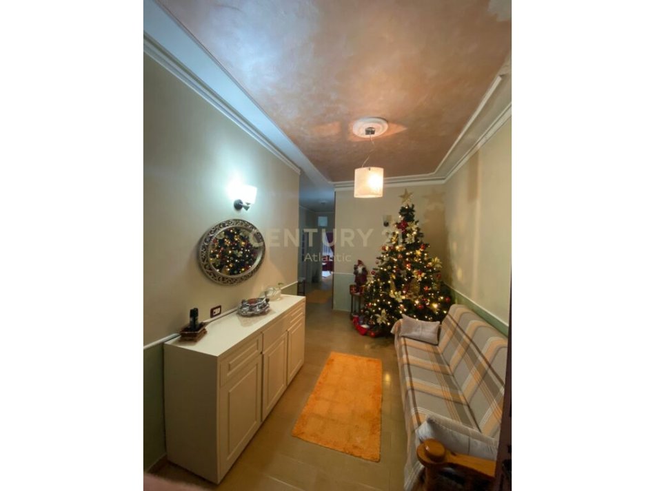 Durres, shitet shtepi Dublex Kati 2, 264 m² 125.000 € (shijak)