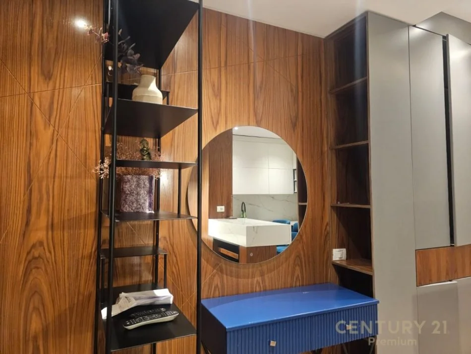 Tirane, jepet me qera apartament 2+1 Kati 2, 92 m² 1.000 € (Kopshti Botanik Zoologjik)