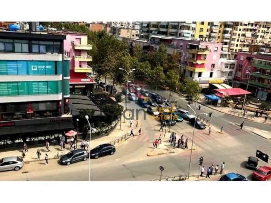 Tirane, shitet apartament 2+1 Kati 3, 75 m² 140.000 € (21 dhjetori)