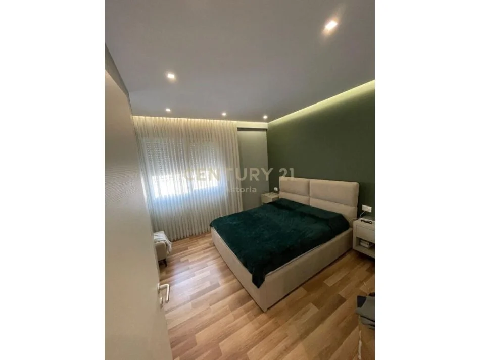 Tirane, shitet apartament 1+1+Ballkon Kati 3, 114 m²  127.000 EURO (Zona e Astirit dhe Unazes se Re.)