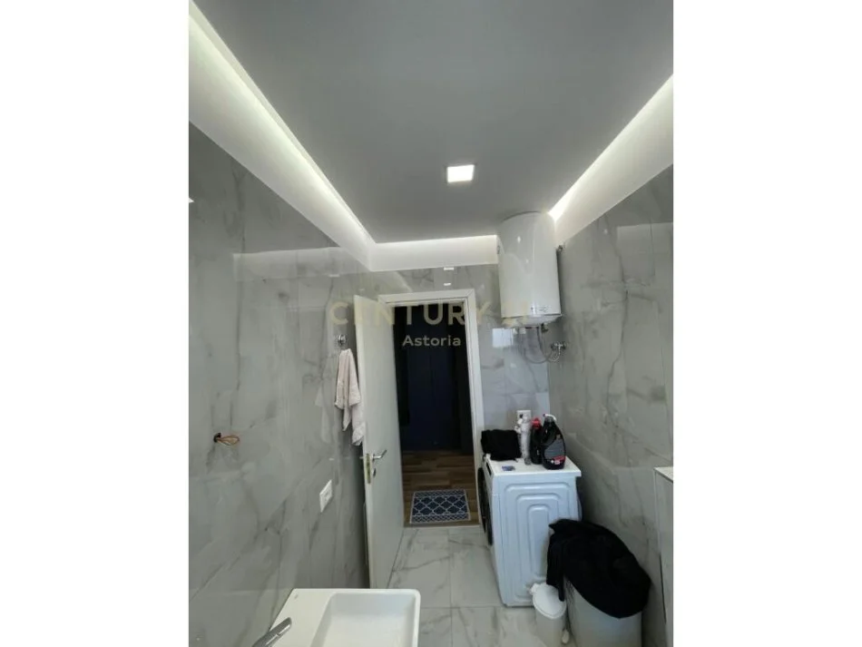 Tirane, shitet apartament 1+1+Ballkon Kati 3, 114 m²  127.000 EURO (Zona e Astirit dhe Unazes se Re.)