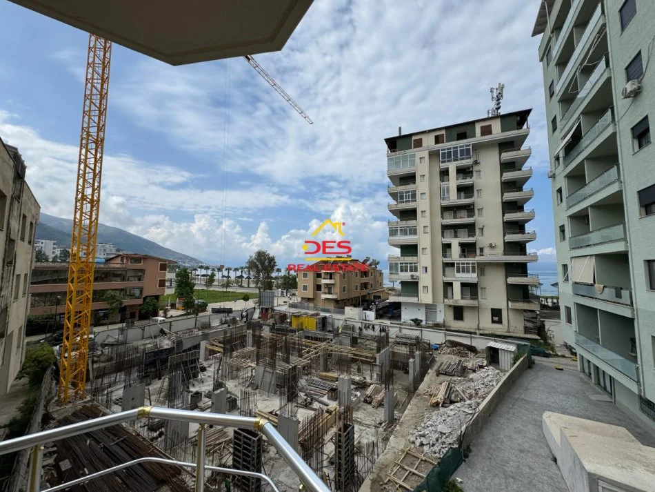 Vlore, shitet apartament 2+1+Ballkon Kati 0, 114 m² 200.000 € (Rruga Murat Tërbaçi)