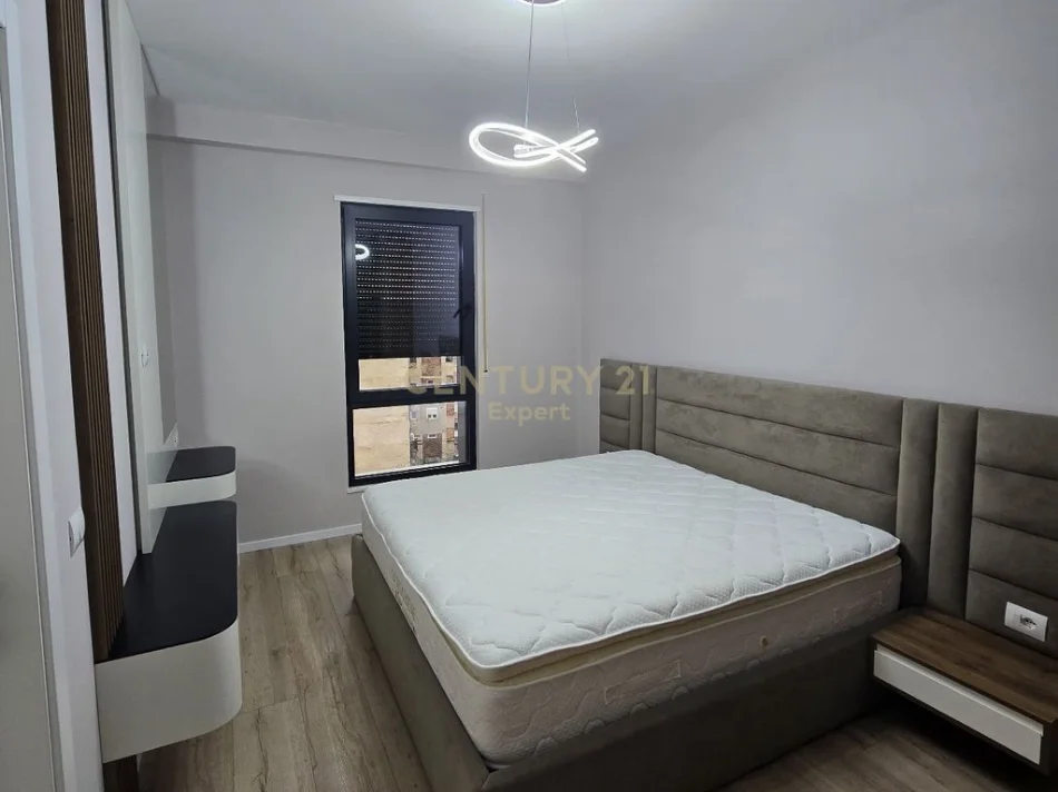 Tirane, shes apartament 2+1 Kati 4, 103 m² 250.000 € (UET)