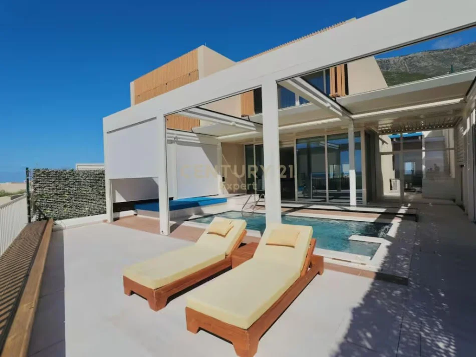 Vlore, shitet apartament 1+1+Ballkon Kati 1, 246 m² 750.000 € (dhermi)