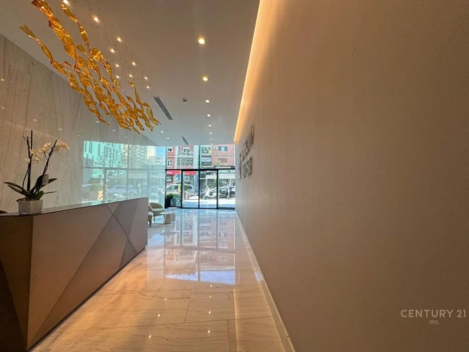 Tirane, shitet ambjent biznesi Kati 5, 115 m² 900.000 € (bllok)