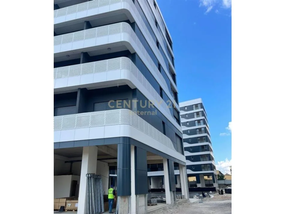 Tirane, shes apartament 2+1+Ballkon Kati 5, 99 m² 156.000 € (Don Bosko)