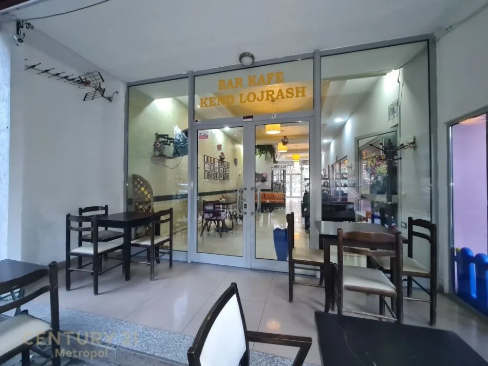Tirane, shitet bar-kafe Kati 1, 240 m² 338.000 € (Rruga e Dibrës Tiranë,Shqipëria)