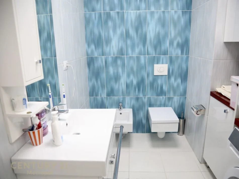 Tirane, jepet me qera apartament 2+1 Kati 19, 95 m² 1.500 € (Stadiumi Dinamo)