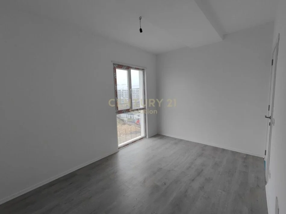 Tirane, shitet apartament 2+1 Kati 6, 105.000 € (Prane Qtu, REZIDENCA UNIVERS CITY)