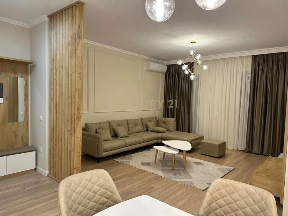 Tirane, jepet me qera apartament 2+1 Kati 3, 134 m² 1.300 € (KOMPLEKSI DELIJORGJI)