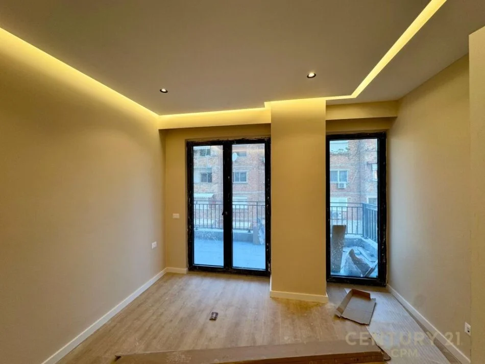 Tirane, shitet apartament 2+1+Ballkon Kati 2, 107 m² 232.000 € (pazari i ri)