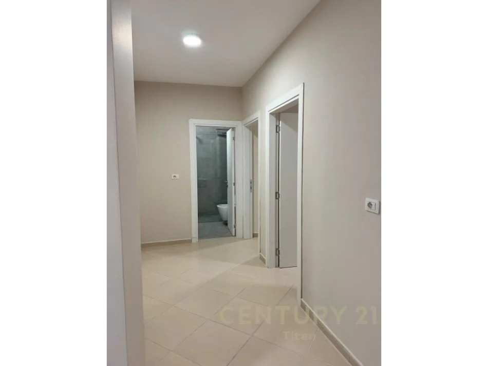 Tirane, jepet me qera apartament 2+1 Kati 6, 100 m² 700 € (Don Bosko)
