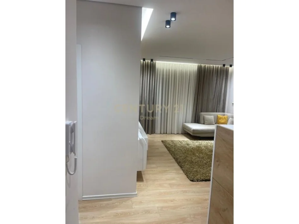 Tirane, jap me qera apartament 2+1 Kati 4, 90 m² 1.100 € (Liqeni i thate)