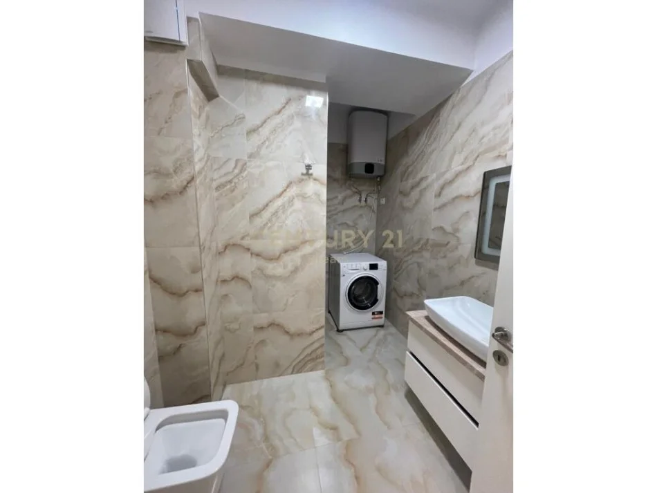 Tirane, jap me qera apartament 2+1 Kati 4, 90 m² 1.100 € (Liqeni i thate)
