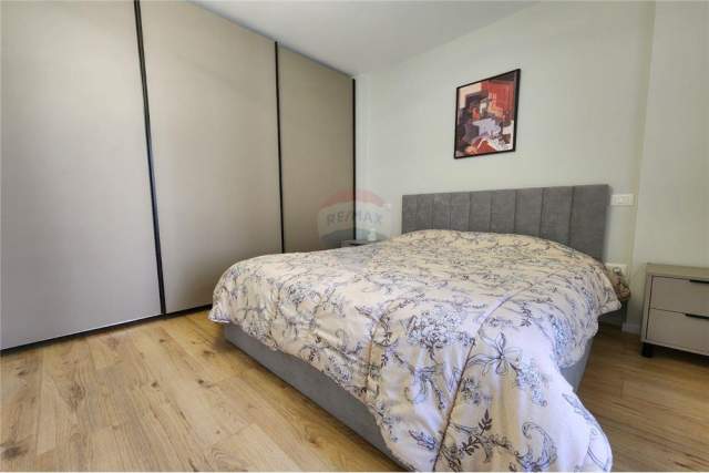 Tirane, jepet me qera apartament 2+1+BLK Kati 4, 95 m² 600 Euro