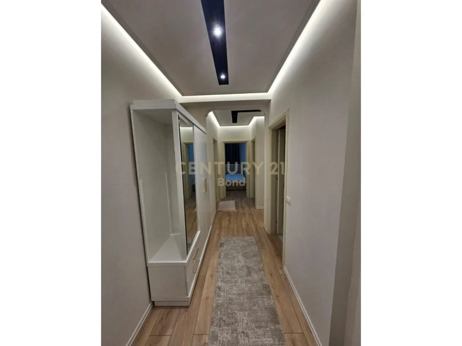 Tirane, shitet apartament 2+1+Ballkon Kati 1, 108 m² 215.000 € (liqeni i thate)