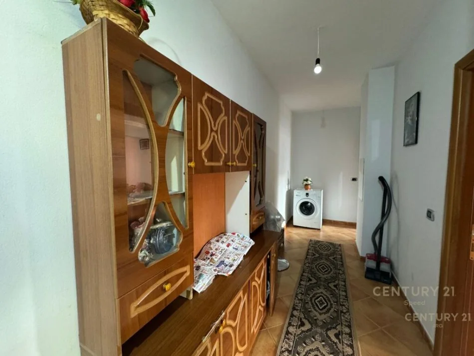 Tirane, shitet apartament Kati 6, 113 m² 163.000 € 