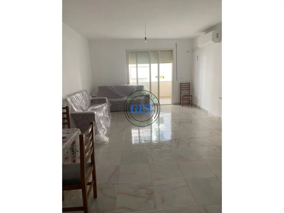 Durres, jepet me qera apartament 1+1 Kati 3, 75 m² 300 € (Plazh Iliria)