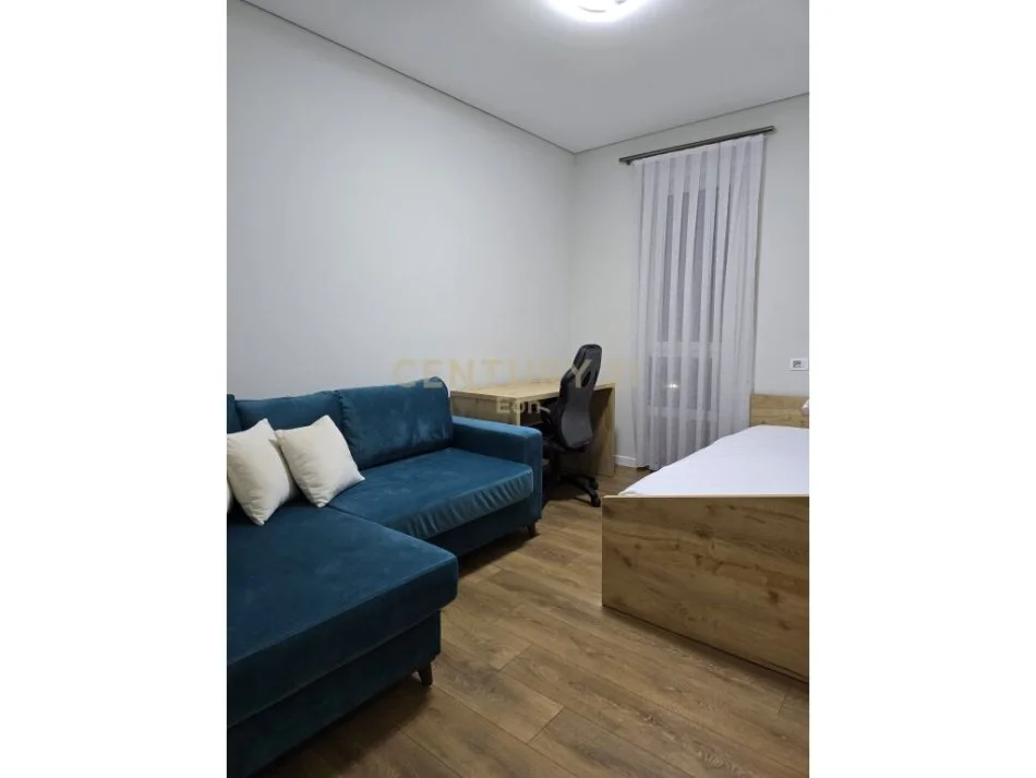 Durres, shitet apartament 2+1+Ballkon Kati 2, 101 m² 295.000 € (GJIRI I LALYIT)