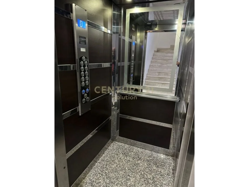 Tirane, shitet apartament Kati 3, 62 m² 125.000 € (21-Dhjetori Tirana Albania)