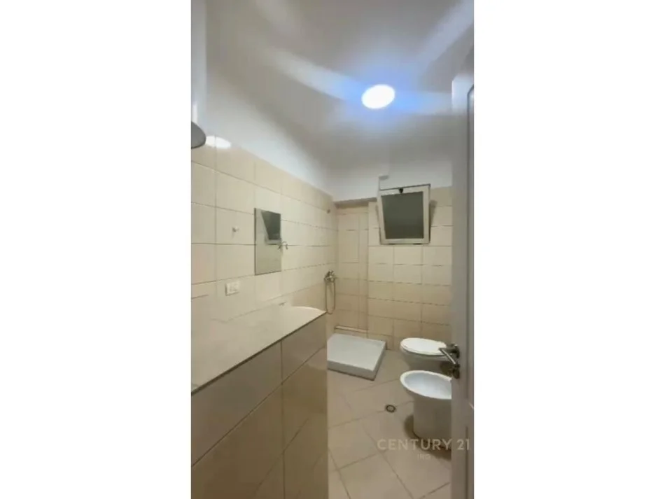 Tirane, shitet apartament Kati 6, 104 m² 135.000 € (Astir)
