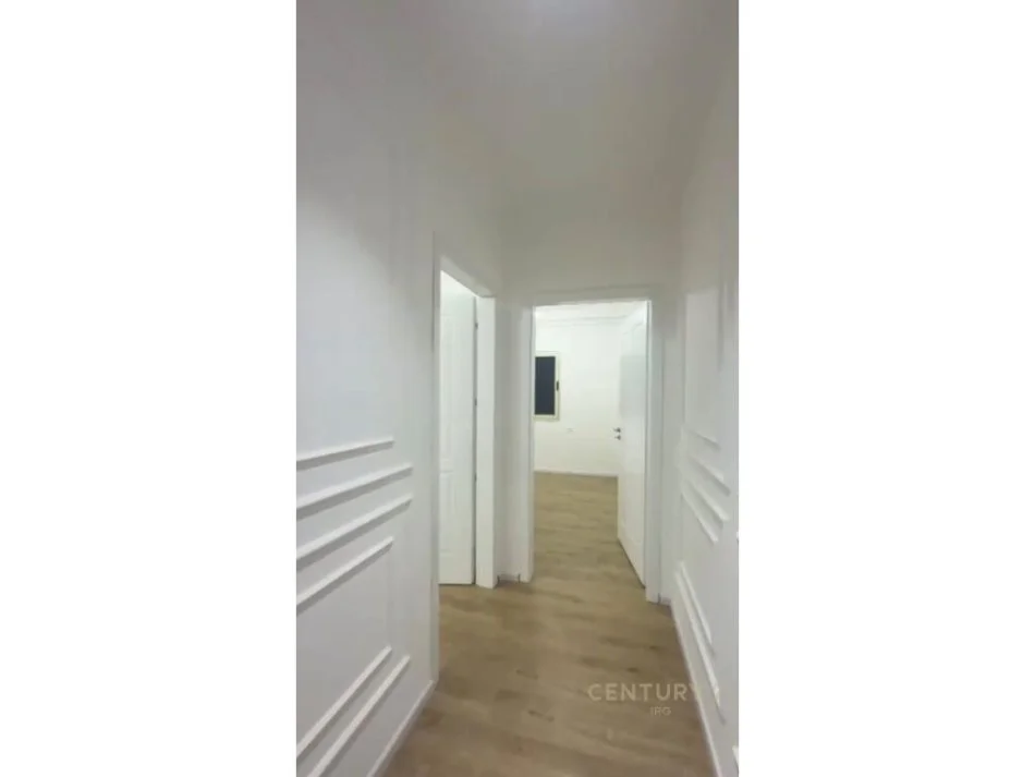 Tirane, shitet apartament Kati 6, 104 m² 135.000 € (Astir)