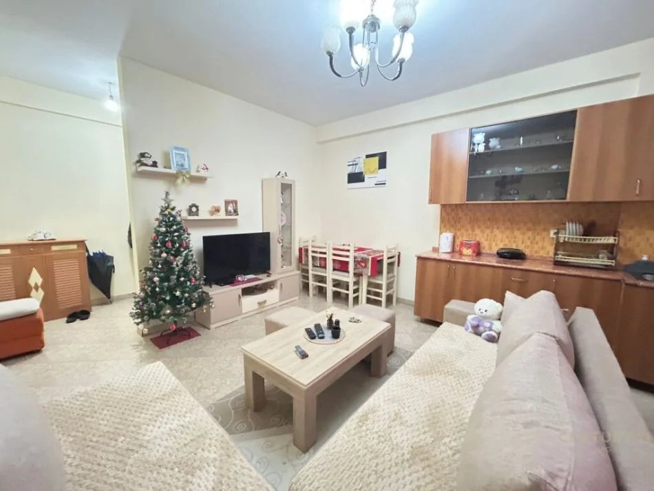 Tirane, shitet Kati 4, 90 m² 135.000 € (Astir,prane Ozone Tirana Albania)