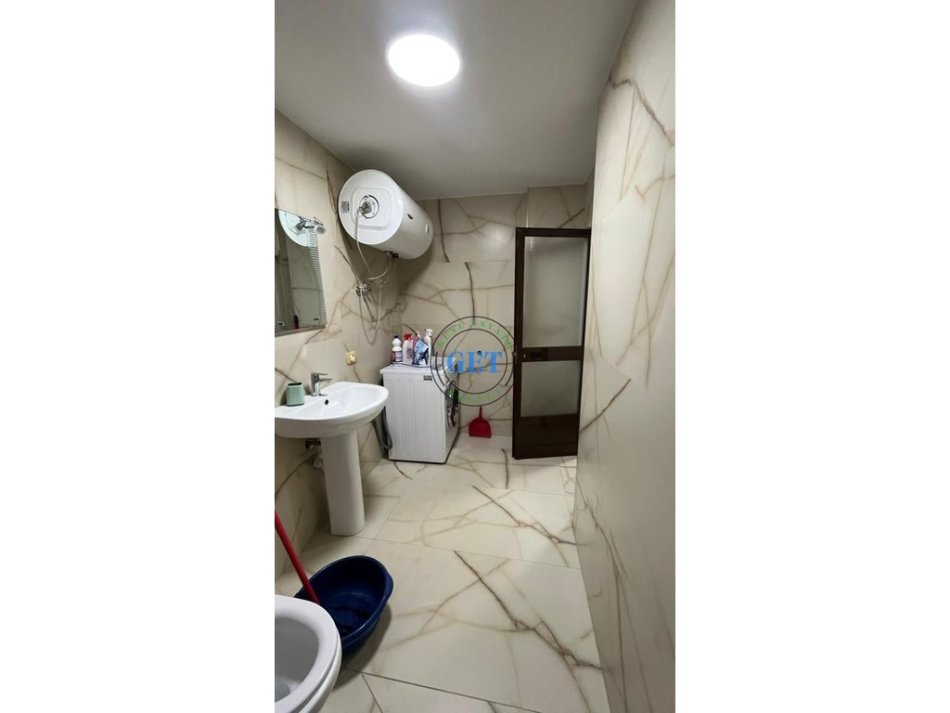 Durres, jepet me qera apartament 1+1 Kati 4, 55 m² 300 € (plazh iliria)