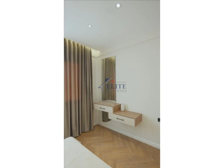 Tirane, shitet apartament 2+1+Ballkon , 101 m² 270.000 € 
