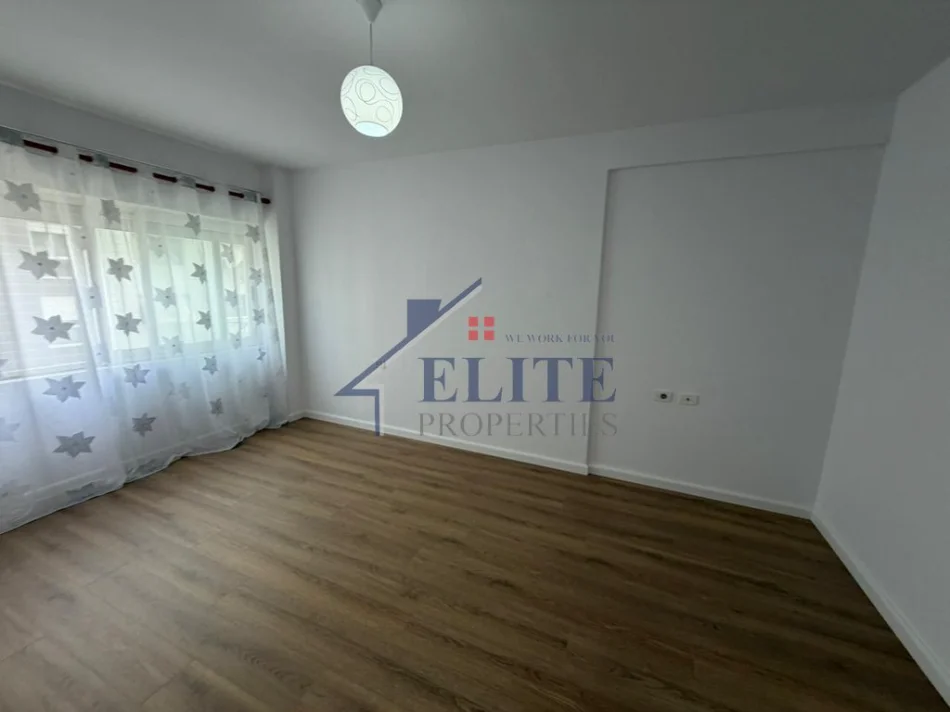 Tirane, shitet apartament 1+1+Ballkon Kati 6, 73 m² 165.000 € (Ish Parku i Autobuzave)
