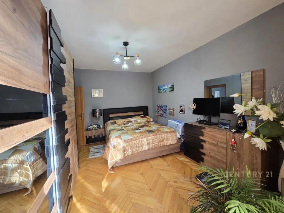 Tirane, shes apartament 3+1+Ballkon Kati 4, 96 m² 179.000 € (prane Shkolles se Baletit)