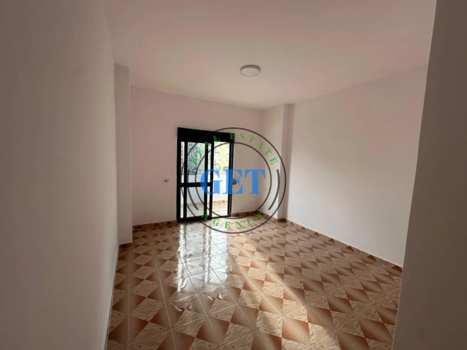 Durres, shitet apartament 2+1 Kati 3, 85 m² 85.000 € (Golem)