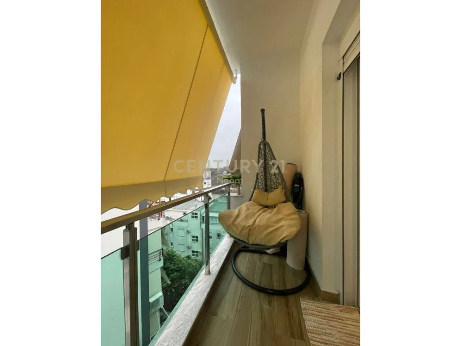 Tirane, shes apartament 2+1 Kati 5, 98 m² 249.000 € (Liqen i thate)