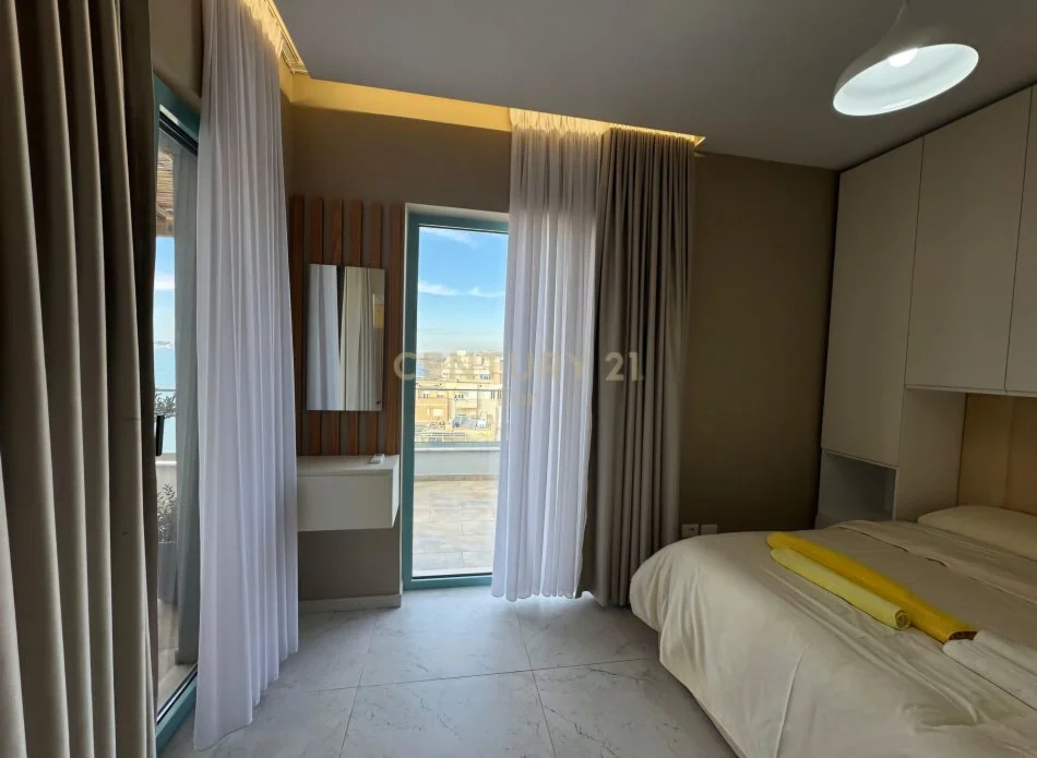 Durres, shitet apartament+verande | Penthouse 2+1+Ballkon Kati 8, 155 m² 400.000 € (Shkembi I Kavajës)